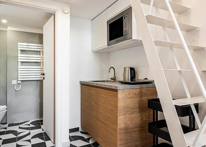 K22 - Kertesz Cozy Retreat - Location By Bqa דירה
